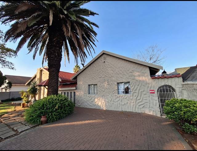 11 BEDROOM HOUSE FOR SALE IN VANDERBIJLPARK SE 7